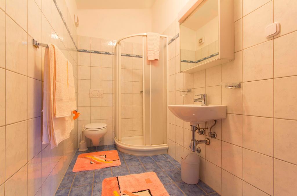 Apartments 4 Palme Фунтана Екстер'єр фото